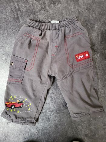Pantalon bébé garçon 12 mois très bon état