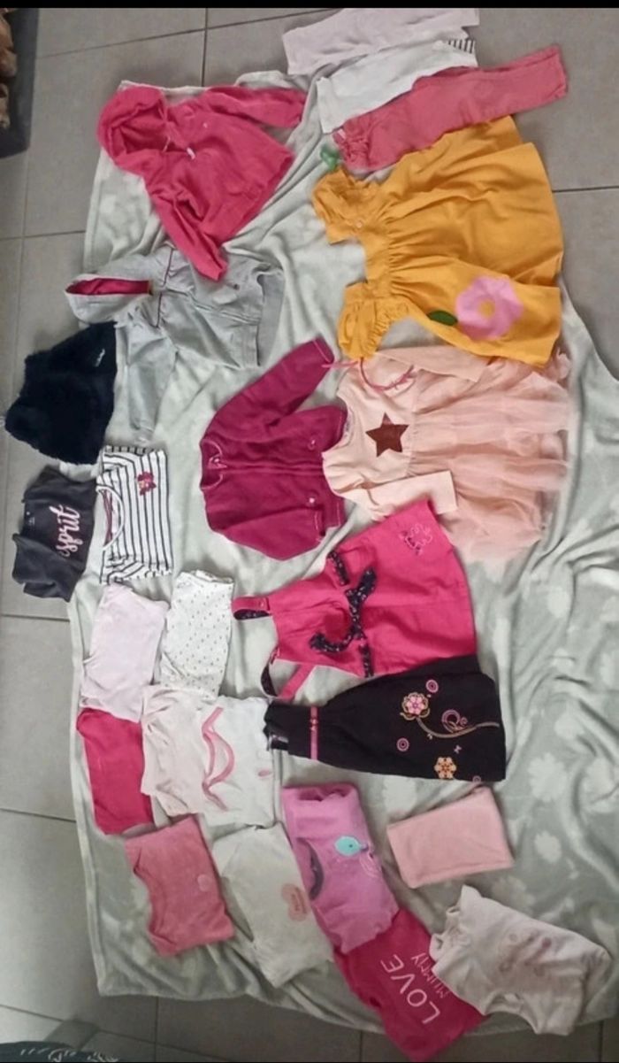 Gros lot 24 mois fille