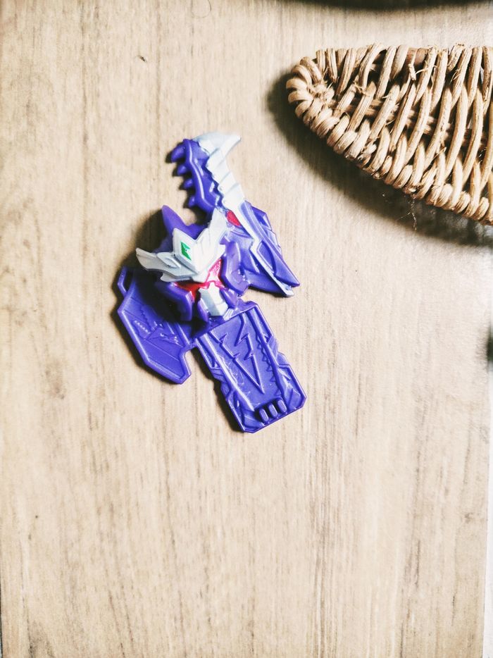 🙅Power rangers dino fury clé/keys violette du méchant vilain Void Knight marque hasbro - photo numéro 3