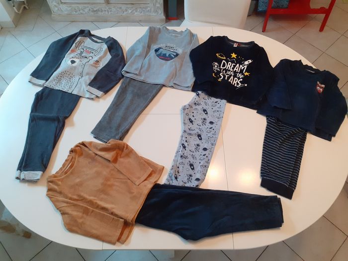 Lot de pyjamas polaires  garçon 4 ans - photo numéro 2