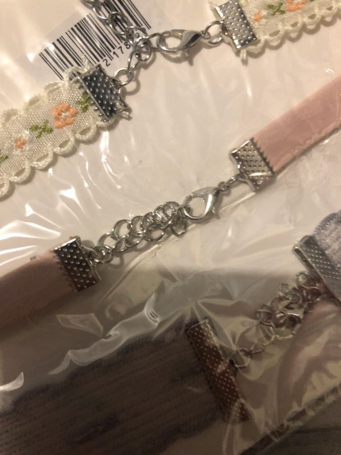Collier choker neuf étiqueté - photo numéro 4