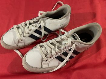 Basket Adidas blanches Taille 44