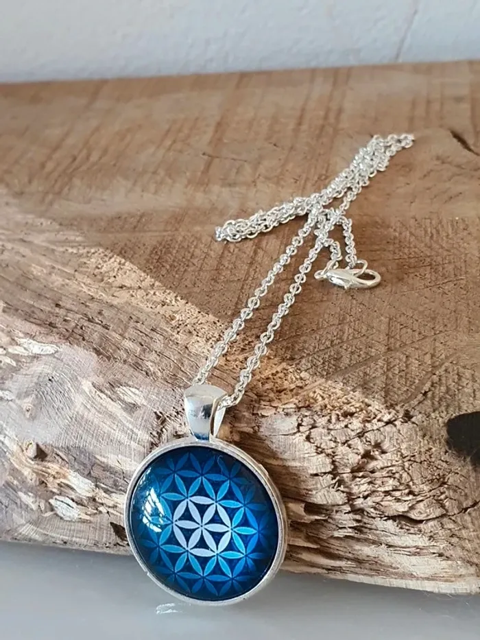 Collier fleur de vie
