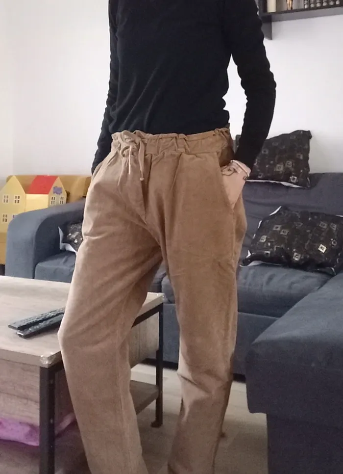 Pantalon en velours L/XL - photo numéro 10