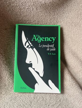 Livre the agency Le pendentif de jade de Y.S.
