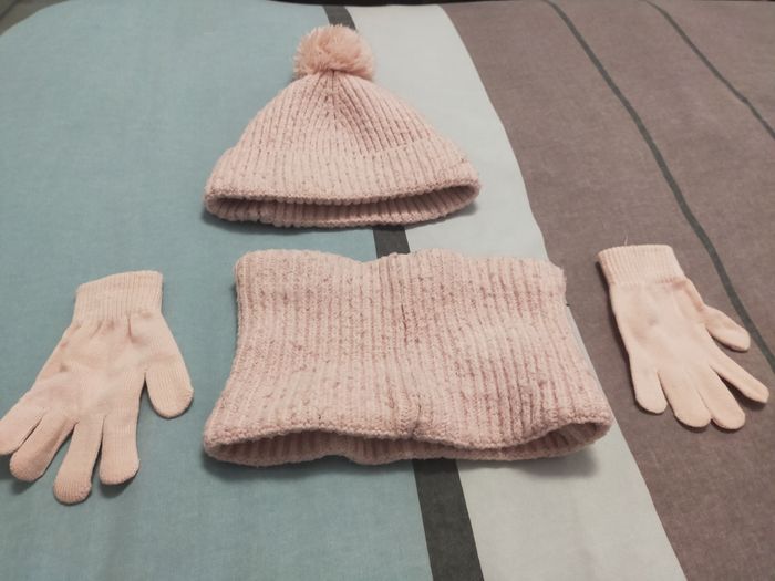 Ensemble bonnet tour de cou gants