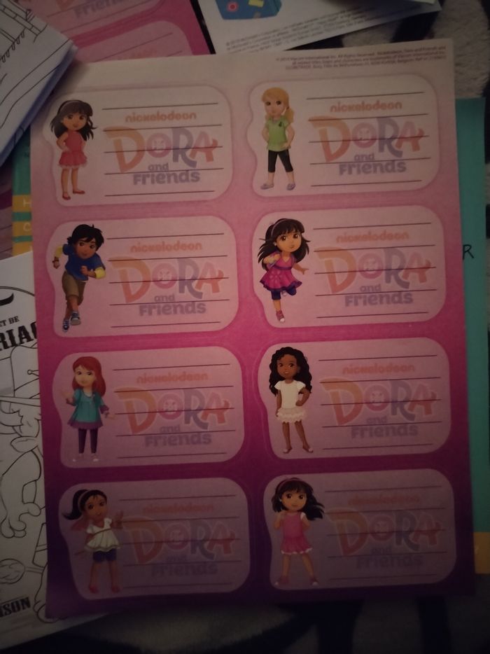 Boîte à goûter Princesses Disney + Cadeaux - photo numéro 7