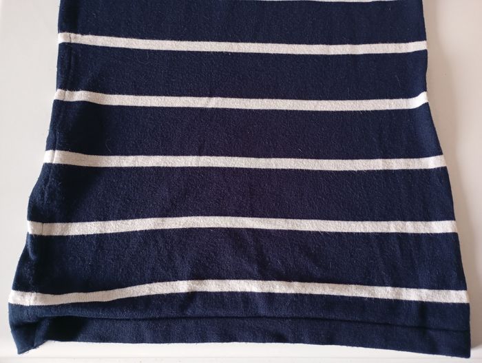 Tee-shirt pull marin. Manches courtes. TS/38.. Viscose polyamide.Morgan. Très bon état. - photo numéro 5