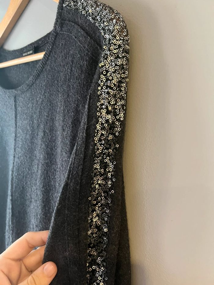 Pull gris à paillettes - photo numéro 3