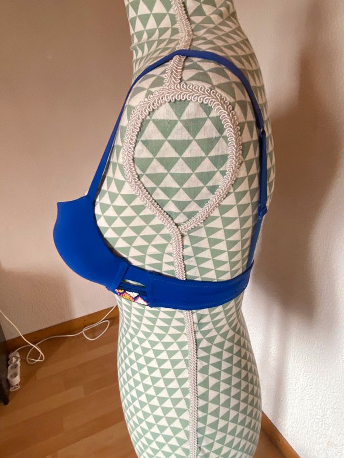 Soutien-gorge bleu roi - photo numéro 2