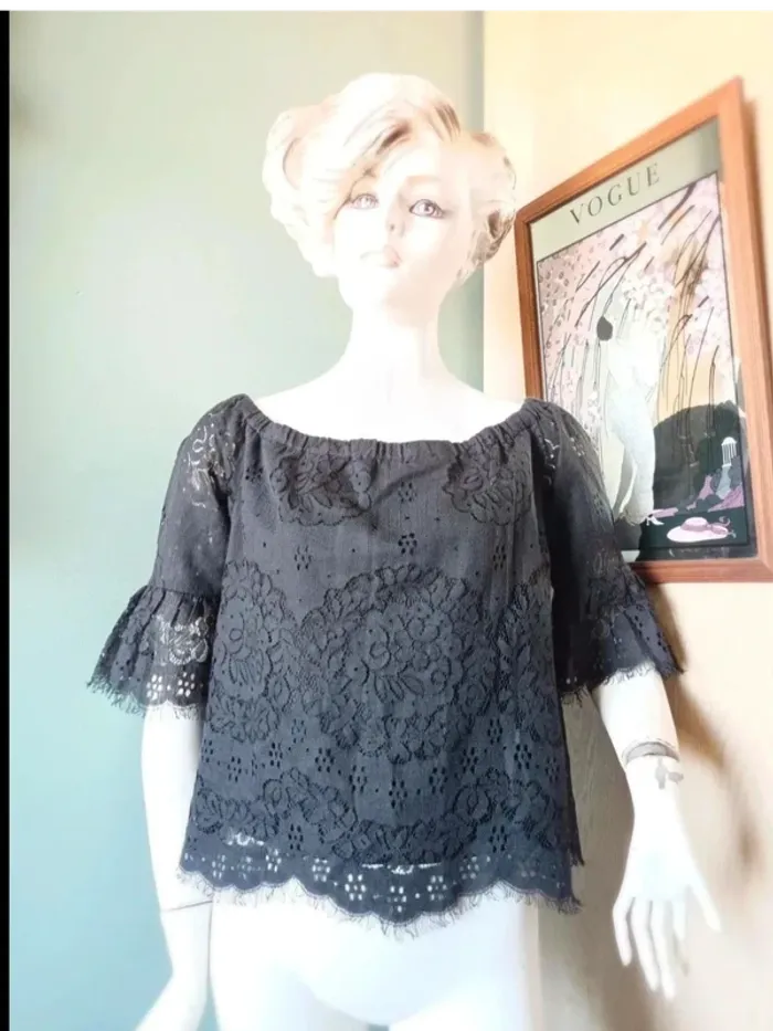 Haut dentelle noir 38