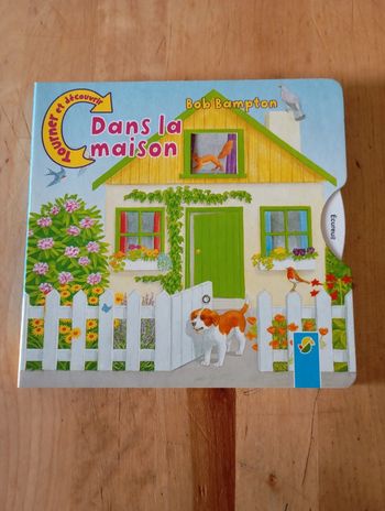 Livre à tourner et découvrir "Dans la maison"
