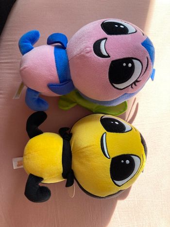Peluches abeilles