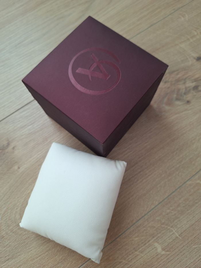 Coffret à montre ou bijou 9x9x7,5cm excellent état - photo numéro 3