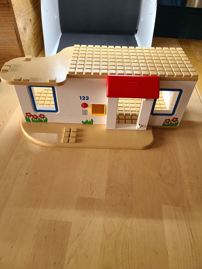 Maison playmobil 123