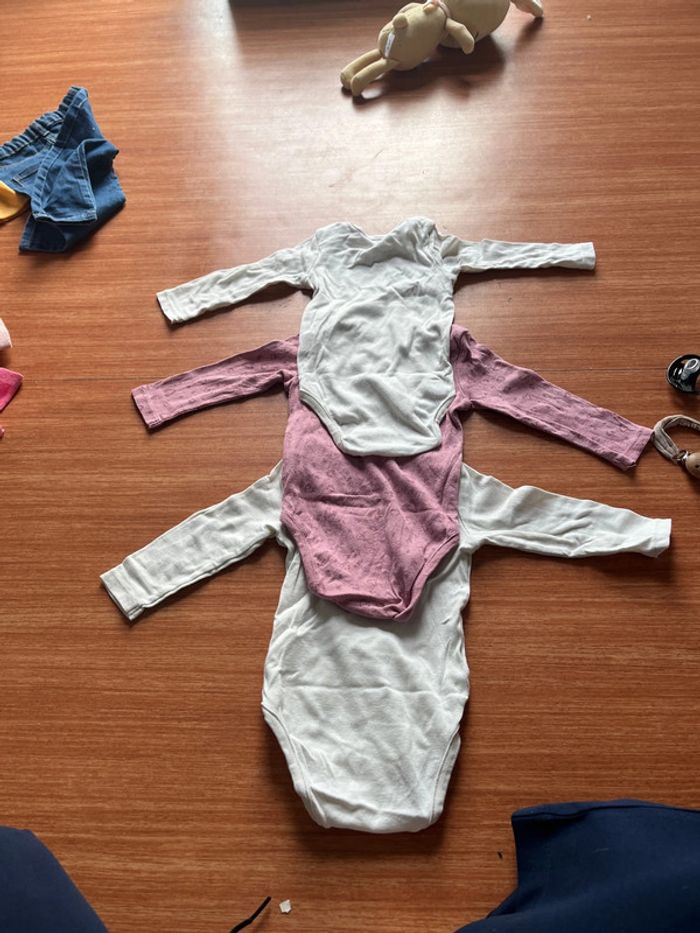 Lot de 3 body 9 mois - photo numéro 2
