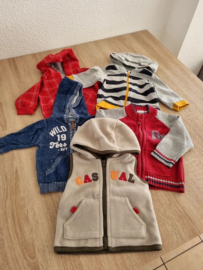 Lot de vêtements garçon - photo numéro 2