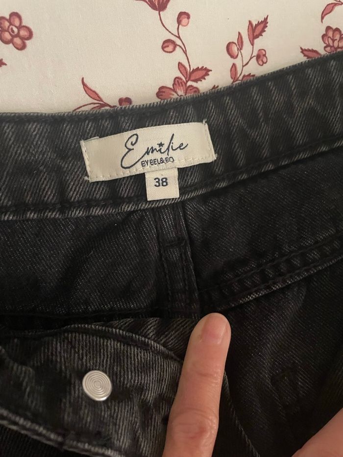Jean noir - photo numéro 6