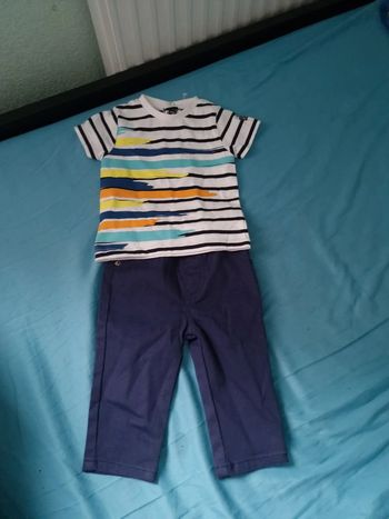 Pantalon et Tee-shirt bébé taille 6 mois neuf