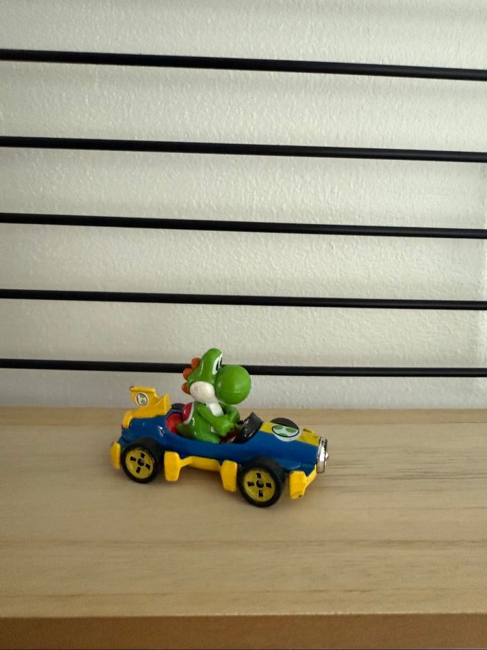 Yoshi - Mach 8 - Mario Kart Hot Wheels - photo numéro 4