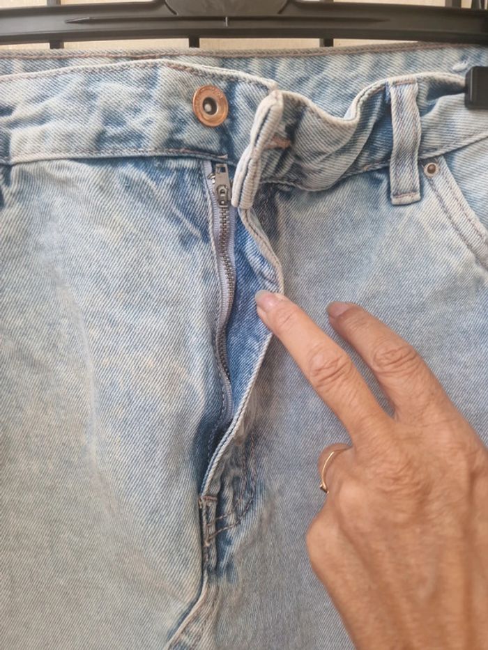Jupe jean a donner sur demande avec tout achat - photo numéro 2