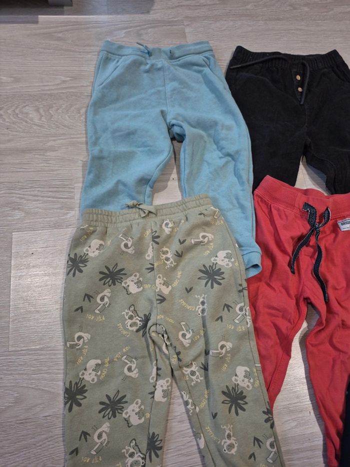 Lot pantalons joggings 3 ans - photo numéro 2