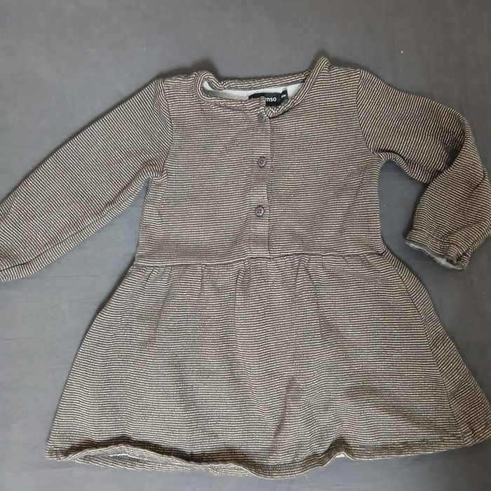 Robe 18m in extenso