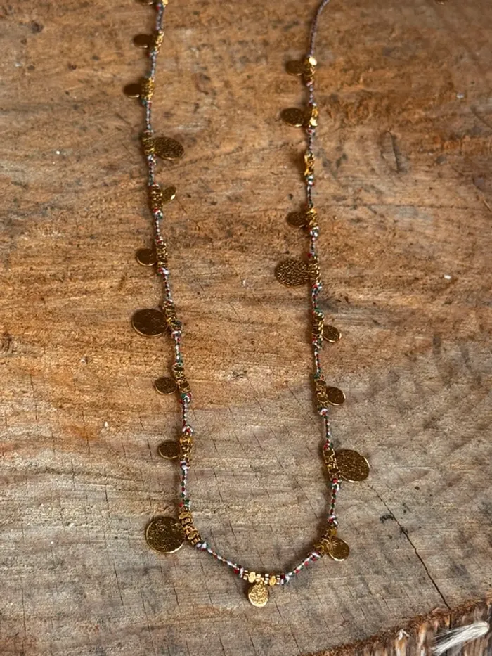 Collier sautoir cordons tresses grigris pampilles médailles acier inoxydable or habaha Paris - photo numéro 3