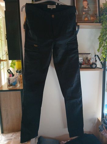 Pantalon kaporal 16 ans