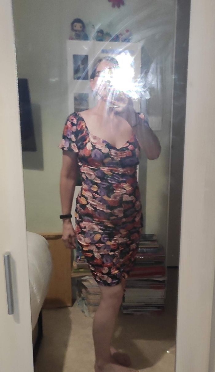 Robe fleurie fine - photo numéro 7