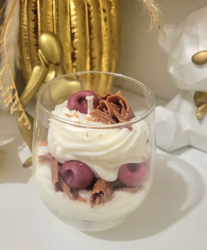 Bougie gourmande parfumé Forêt Noire - photo numéro 7