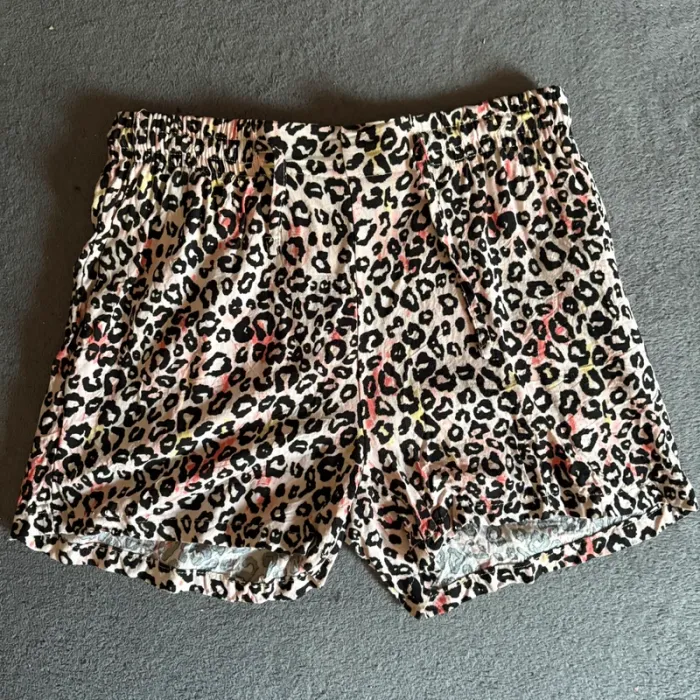 Short tacheté • 36 🌿