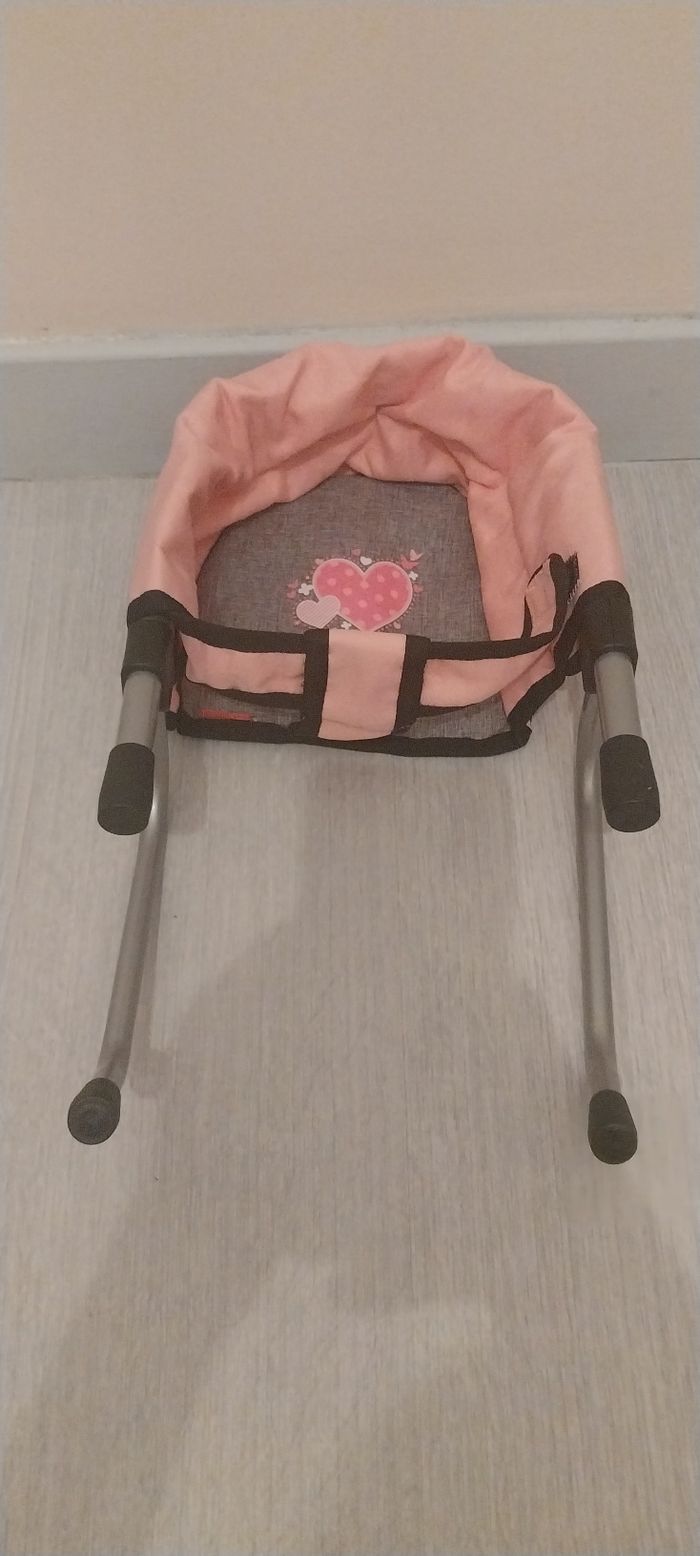 chaise pour poupée