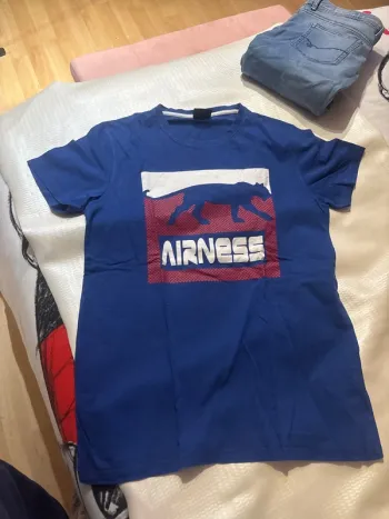 Tee shirt