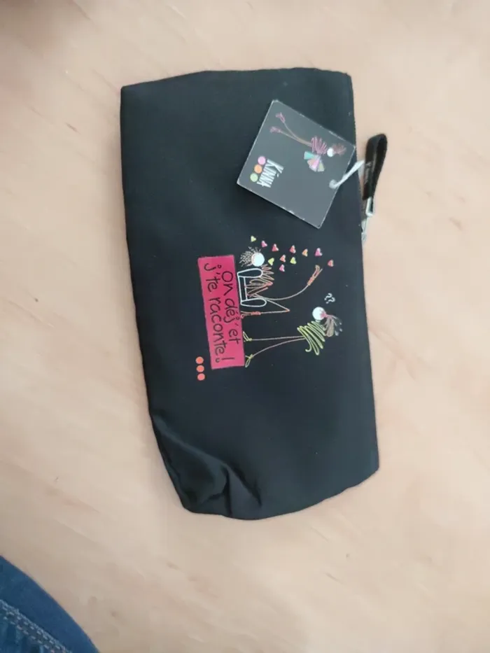 Trousse noir on dej et je te raconte kinna