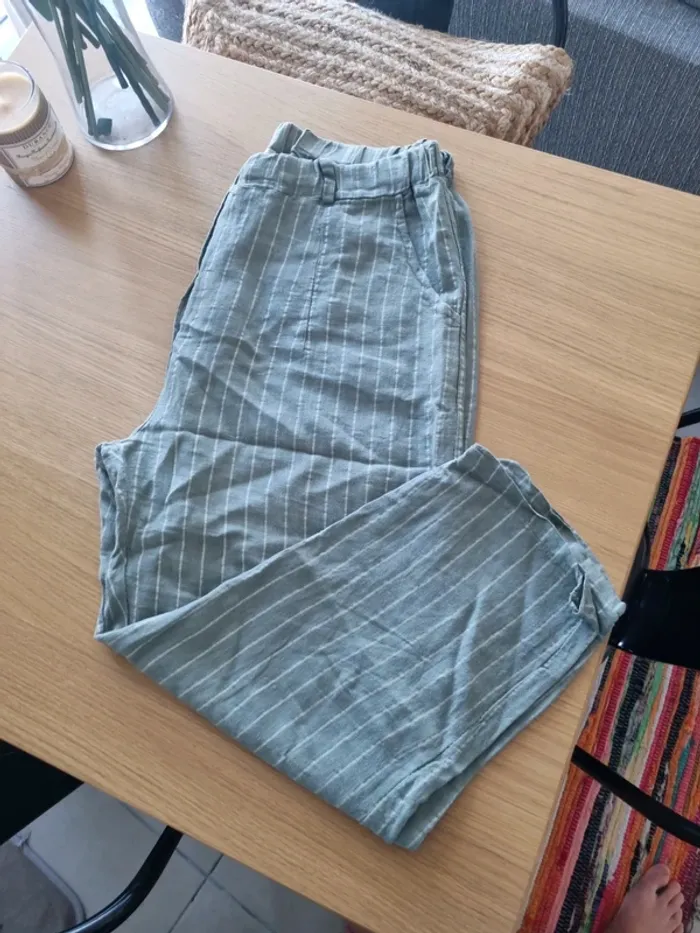 Pantalon en lin rayures kaki
