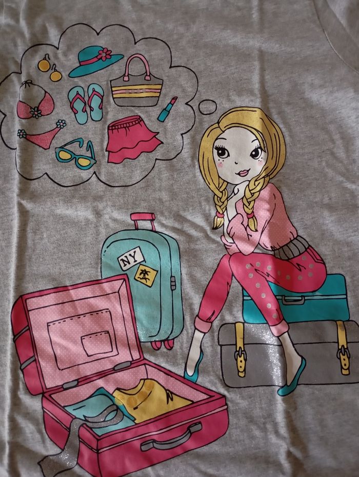 Tee-shirt manches longues. 9/10 ans. 134/140 cm. Coton gris clair chiné. Dessins avec paillettes. État neuf - photo numéro 4