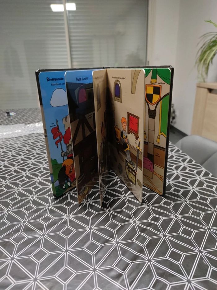 Livre Le chevalier - photo numéro 3