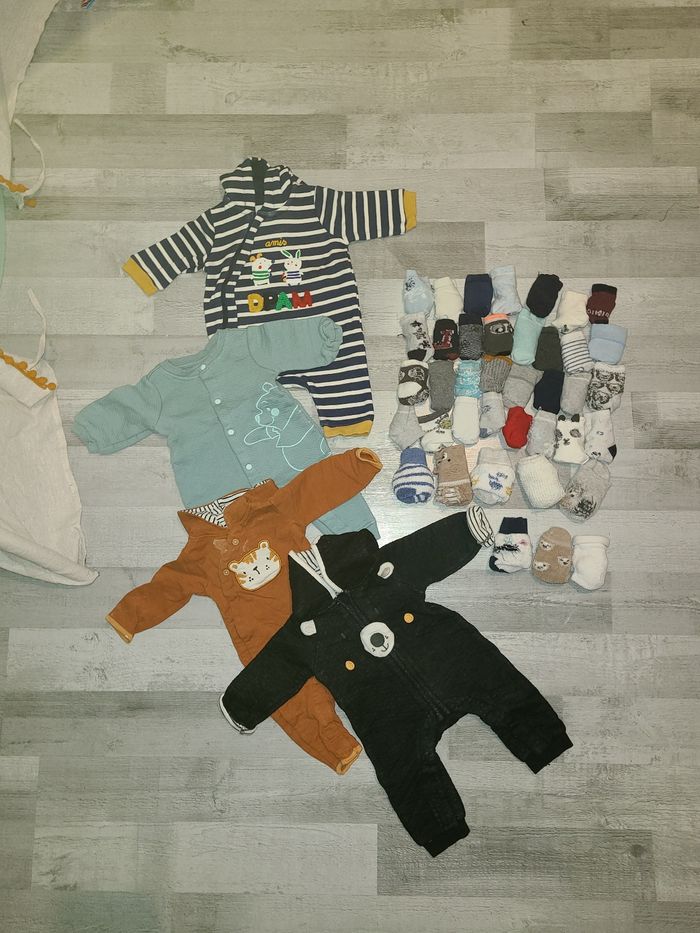 Lot vêtements 3 mois - photo numéro 2