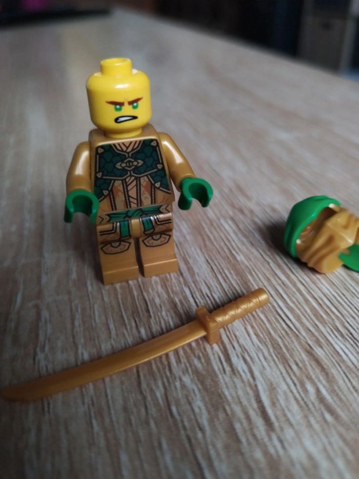 Lego ninjago minifig Llyod njo790 - photo numéro 4