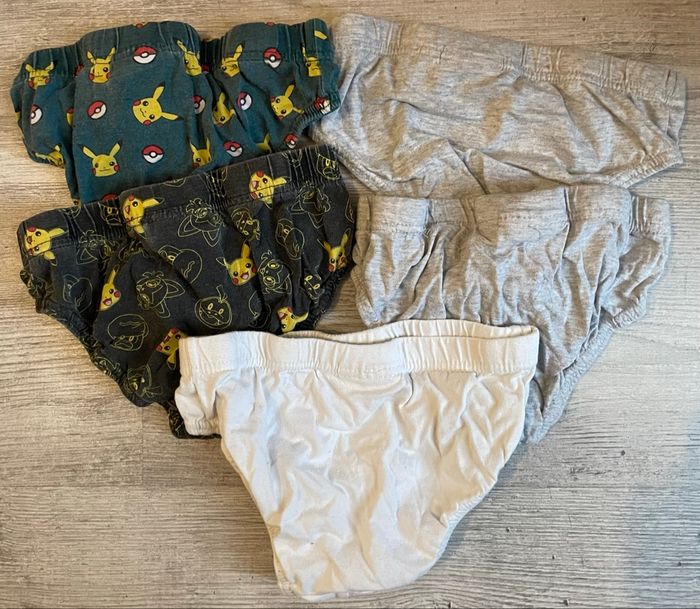 Lot 5 slips 10 ans Pokémon - photo numéro 3