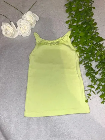 Très beau tee shirt débardeur pour petite fille