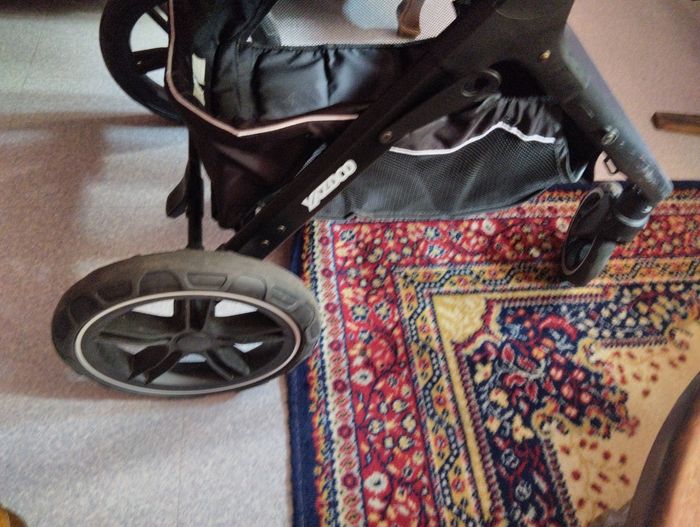 Vends landeau poussette - photo numéro 9