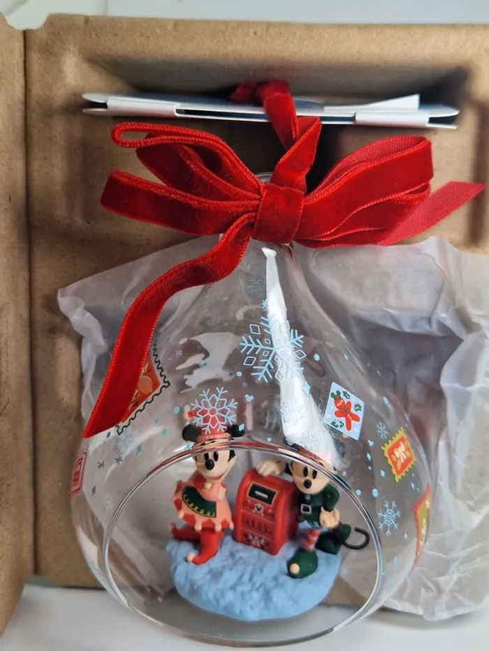 D308 Disney Mickey Mouse and Minnie Mouse Festive Glass Droplet Ornament - photo numéro 6