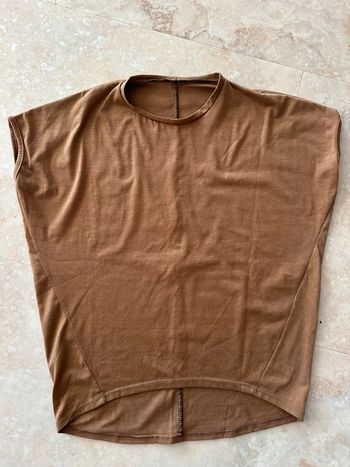 T-shirt marron
