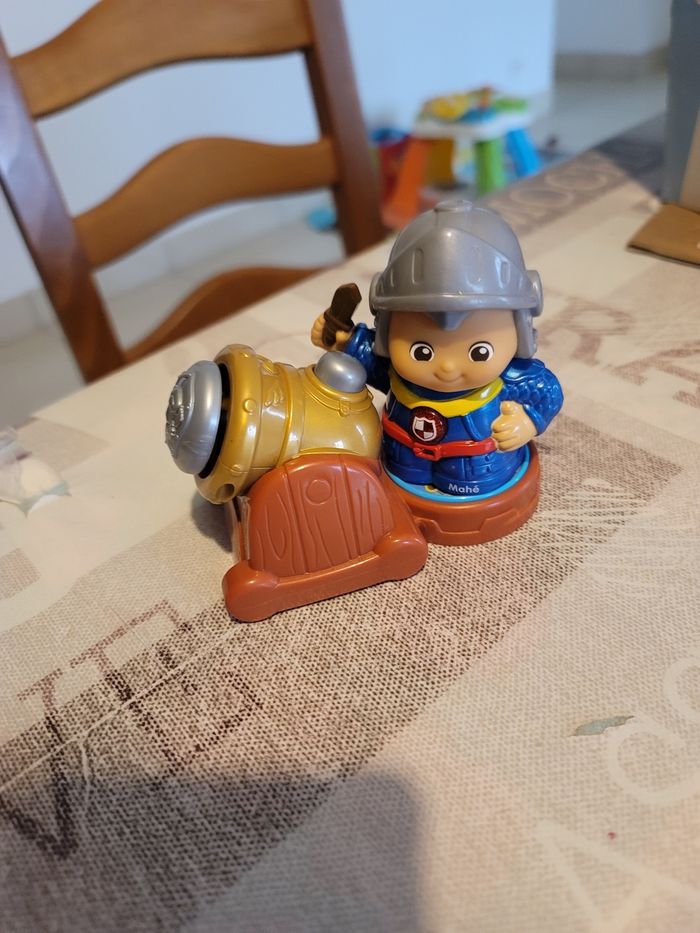 Tut tut copain le chevalier Mahé