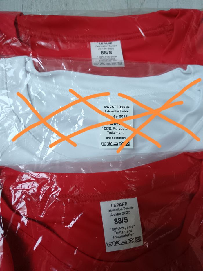 Lot de 2 tee shirt S/M neuf - photo numéro 2