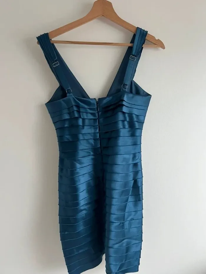 Robe BCBG Max Azria - photo numéro 2