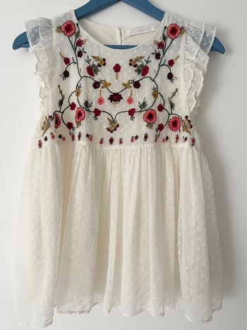 Haut blanc brodé à fleurs Zara Trafaluc coupe babydoll taille XS
