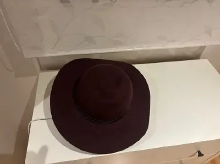 Chapeau Galeries Lafayette - photo numéro 3